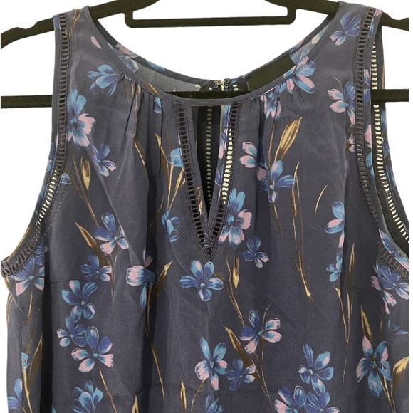 Greylin 100% silk sleeveless top. - Picture 4 of 4